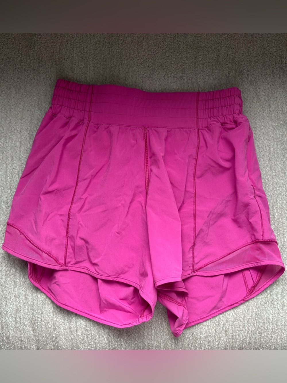 Women's Lululemon Pink Hotty Hot Shorts- Size 4, 4 inch, High rise